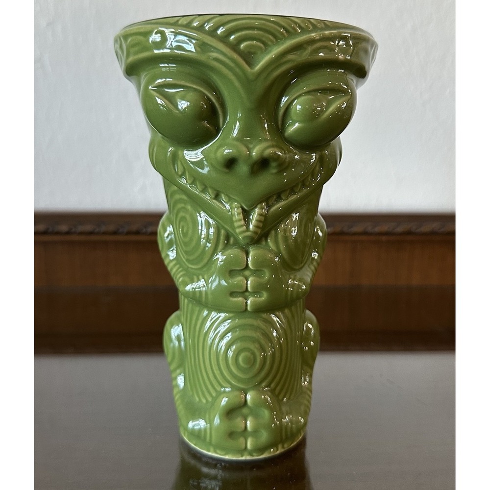 2022 Bahi Hut Florida's‎ Oldest Tiki Bar Sneaky Tiki Tiki Mug